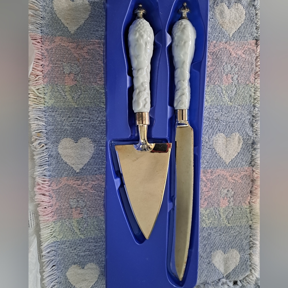 White and Silver Cake Knife and Server Set